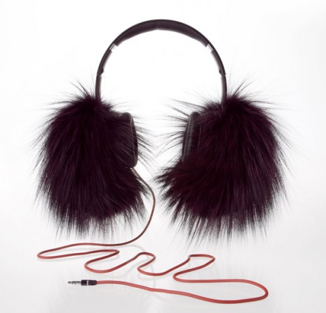Oscar de la Renta x Beats par Dr. Dre photo Oscar de la Renta Beats Dr Dre headphones 468x449 Oscar de la Renta x Beats par Dr. Dre