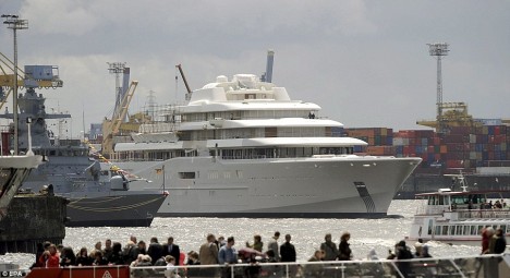 eclispe abramovitch 468x255 Le plus grand yacht privé du monde