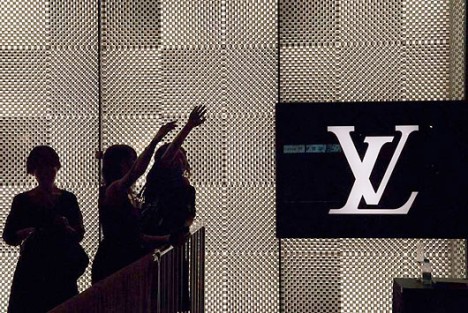 lv china 468x313 Les marques de luxe préférées des Chinois