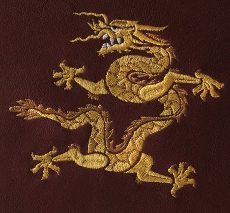 Rolls Royce célèbre lannée du dragon photo Rolls Royce Year of the Dragon imprint 468x433 Rolls Royce célèbre lannée du dragon