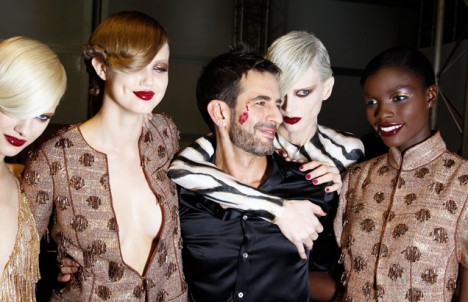 US designer Marc Jacobs 468x302  Louis Vuitton lance son premier parfum