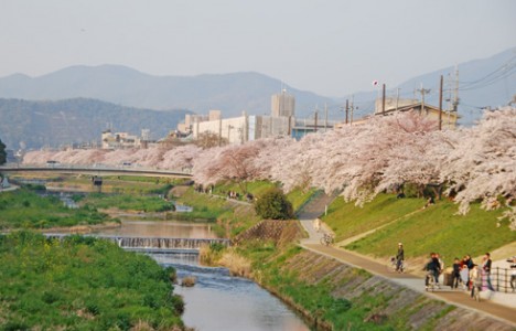Kamogawa river 468x300 Ritz Carlton va ouvrir un hôtel à Kyoto 
