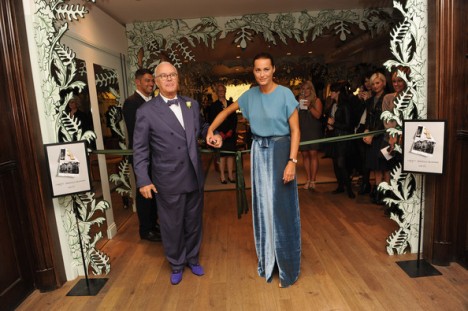 Manolo Blahnik en vente chez Liberty à Londres photo The World of Manolo Liberty 468x311 Manolo Blahnik en vente chez Liberty à Londres