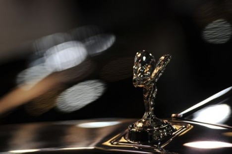 Rolls Royce a battu en 2011 son record de ventes photo Rolls Royce Hood Emblem 468x312 Rolls Royce a battu en 2011 son record de ventes