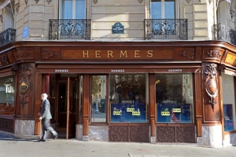 Hermès bat son record de ventes en 2011 photo Hermes Paris store 468x311 Hermès bat son record de ventes en 2011