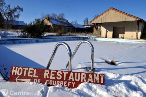 Courbefy, un village entier mis aux enchères ! photo hotel Courbefy 468x311 Courbefy, un village entier mis aux enchères !