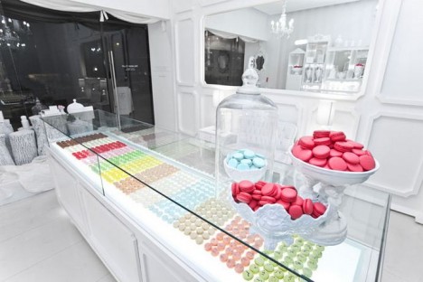 Theurel and Thomas macarons 468x312 La journée du macaron 2012