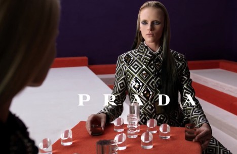 Prada joue aux echecs ! photo chess games Prada 468x304 Prada joue aux echecs !