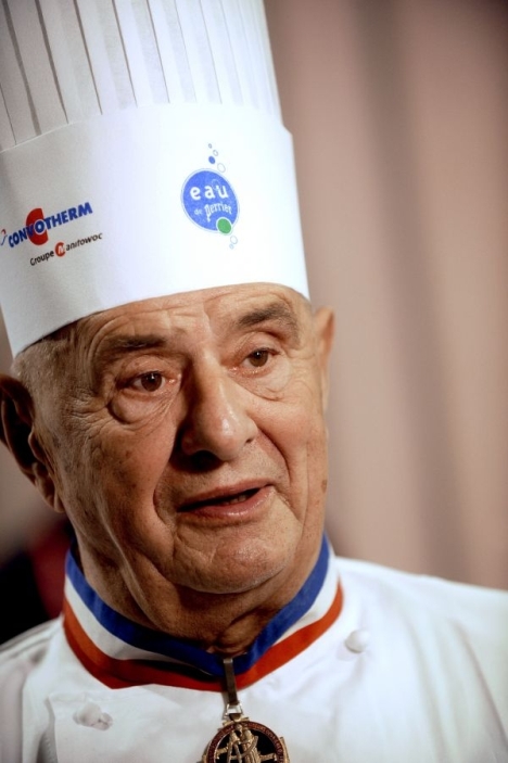 Paul Bocuse gratifié du prix Chef du siècle photo Cuisinier Paul Bocuse Paul Bocuse gratifié du prix Chef du siècle