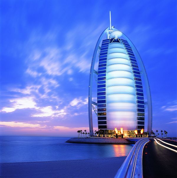 Le Burj Al Arab à Dubaï élu meilleur hôtel au monde photo burj al arab1 Le Burj Al Arab à Dubaï élu meilleur hôtel au monde