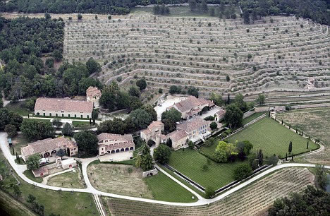 Un aérodrome Privé pour Brad Pitt et Angelina Jolie photo chateau miraval Un aérodrome Privé pour Brad Pitt et Angelina Jolie