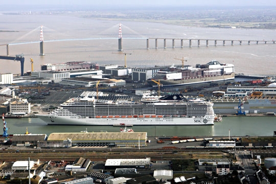 Le « MSC Fantasia », paquebot de luxe photo paquebot luxe Le « MSC Fantasia », paquebot de luxe